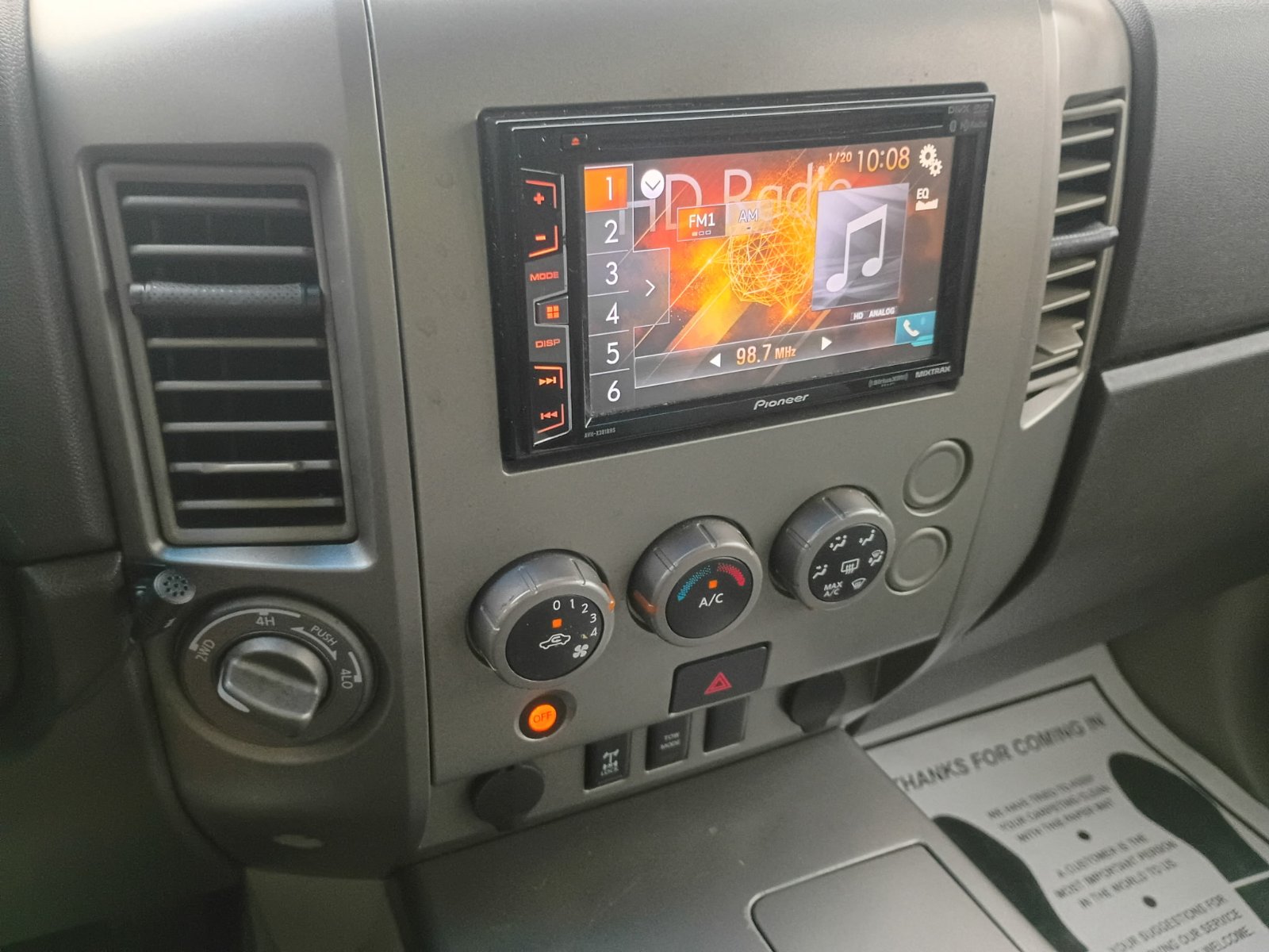 2004 Nissan Titan, photo 6