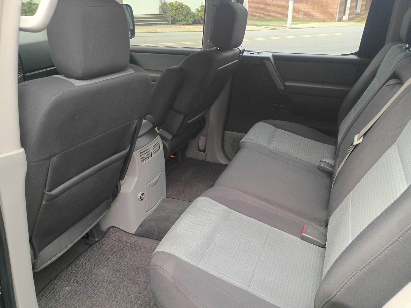 2004 Nissan Titan, photo 9